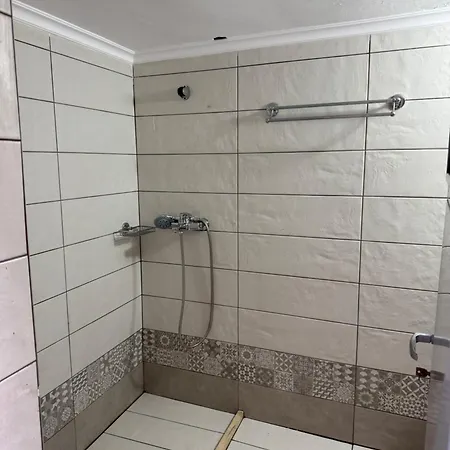 Haus Kleopatra * Leonidio