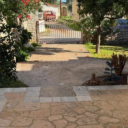 Haus Kleopatra Дом отдыха