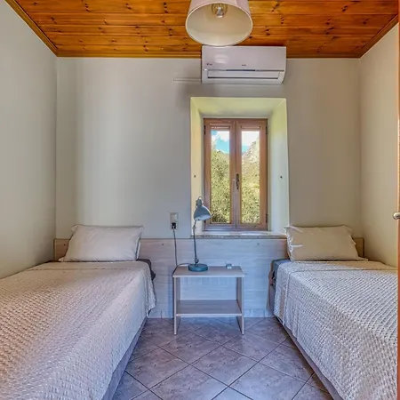 Kleopatra House *
