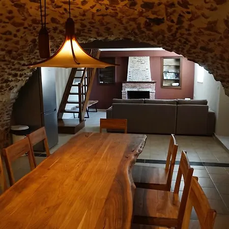 Kleopatra House *