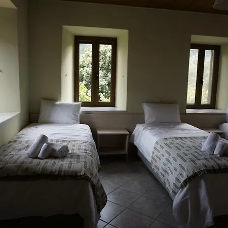 Kleopatra House * Leonídion