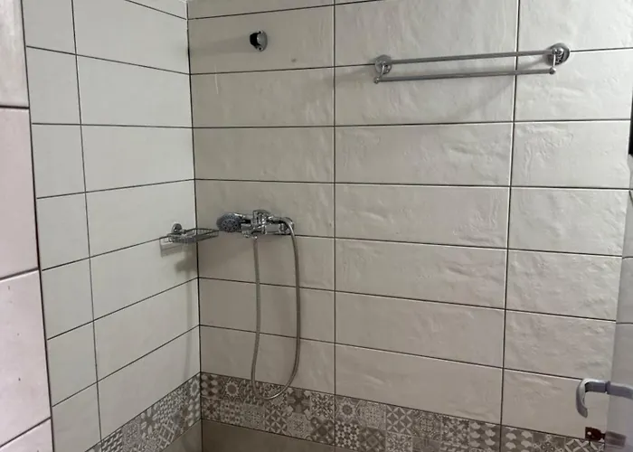 Haus Kleopatra * Леонидион